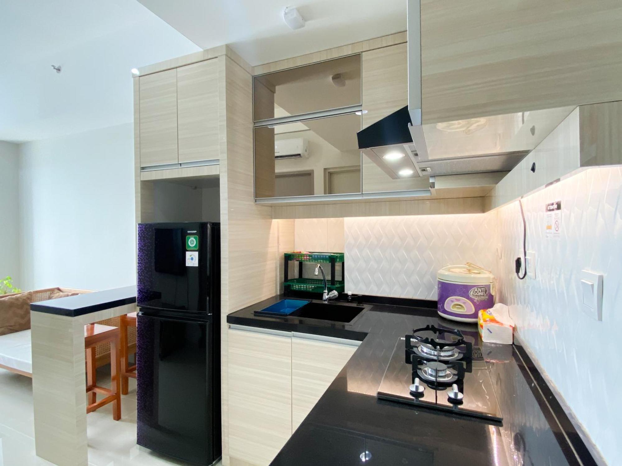 Modern Look And Comfy 2br Vasanta Innopark By Travelio
